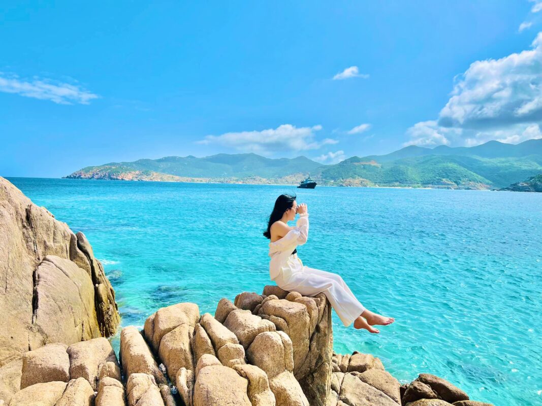 Phong cảnh cực đẹp tại đảo Bình Hưng